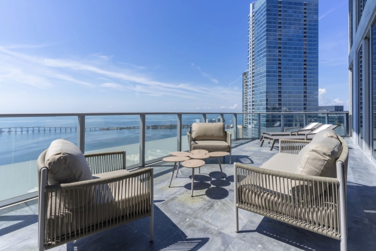 Downtown Miami Penthouse with Waterfront Access