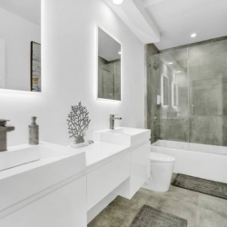 Modern 4-Bedroom Miami Villa w/ Pool, Near Beaches