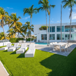 Waterfront Villa w/ Pool & Bay Access