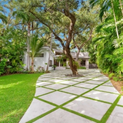 Modern Oasis in Coconut Grove w/ Pool & Prime Location